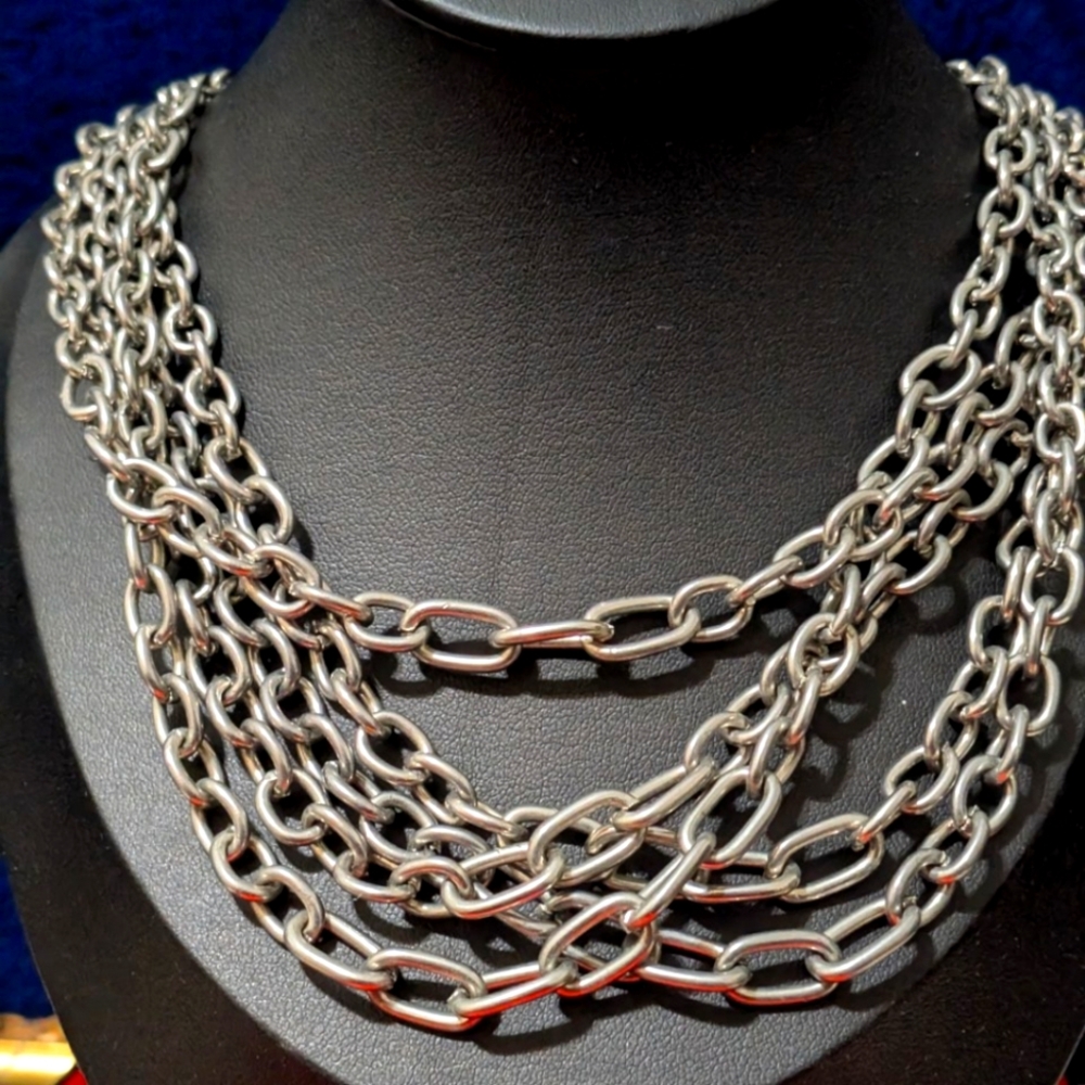 Silver Looping Chain Necklace